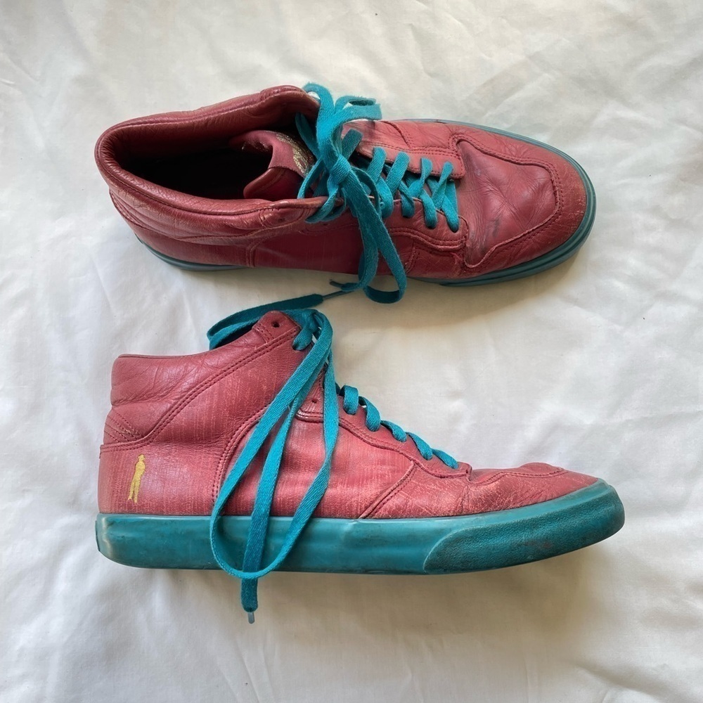 Alife‎ x Barney’s New York Leather High Top Sneakers in Red Blue Size 9.5